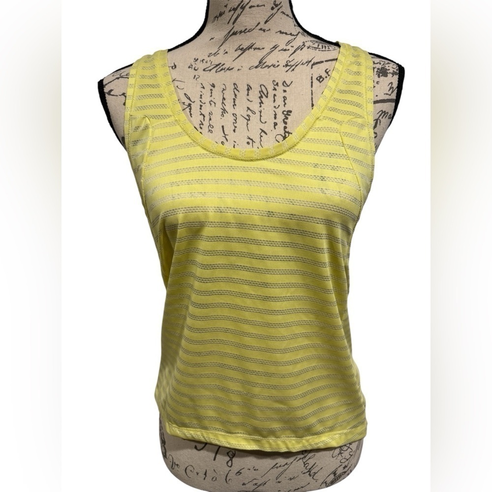 ZYIA Active Nimbus Split Back Athletic Tank Lemon Yellow Size Medium